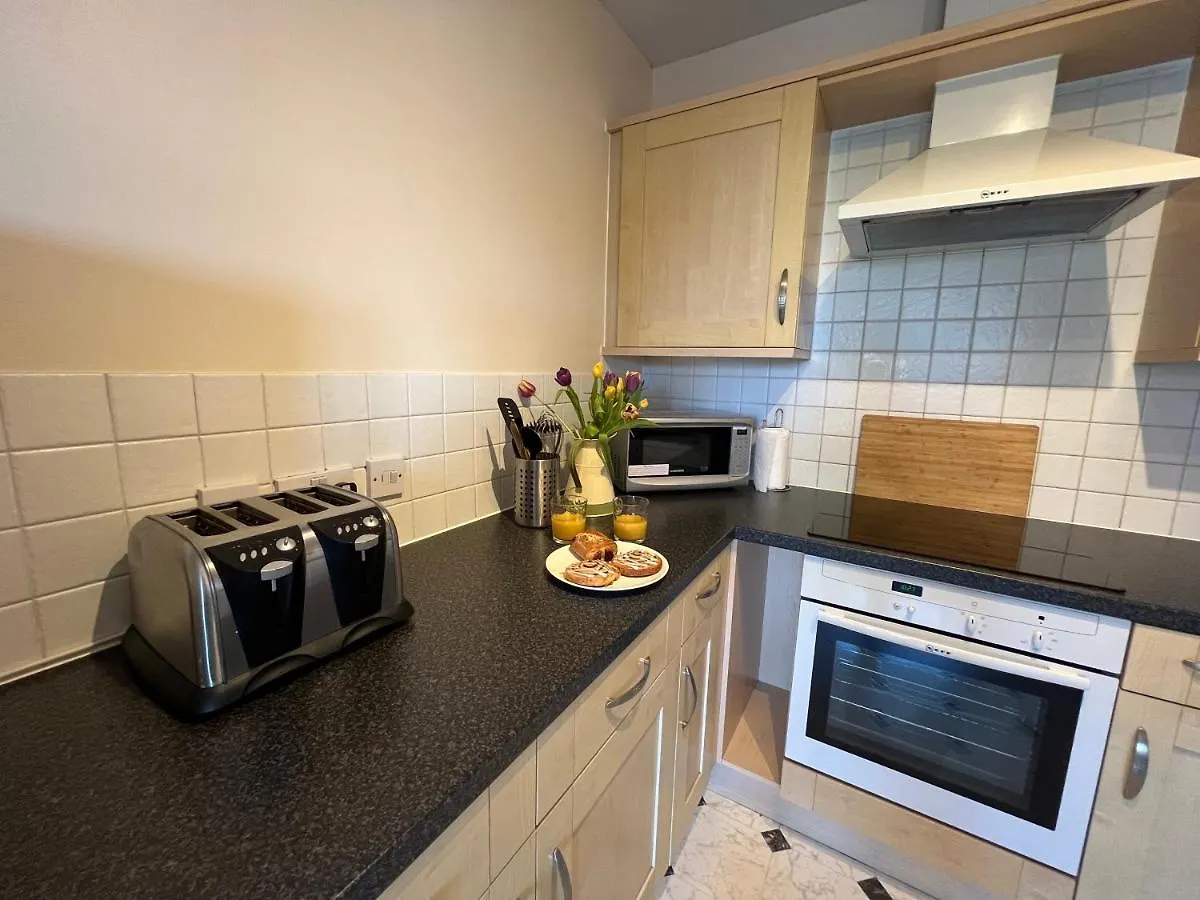 Two Bed Flat White Star Place Southampton Apartment
