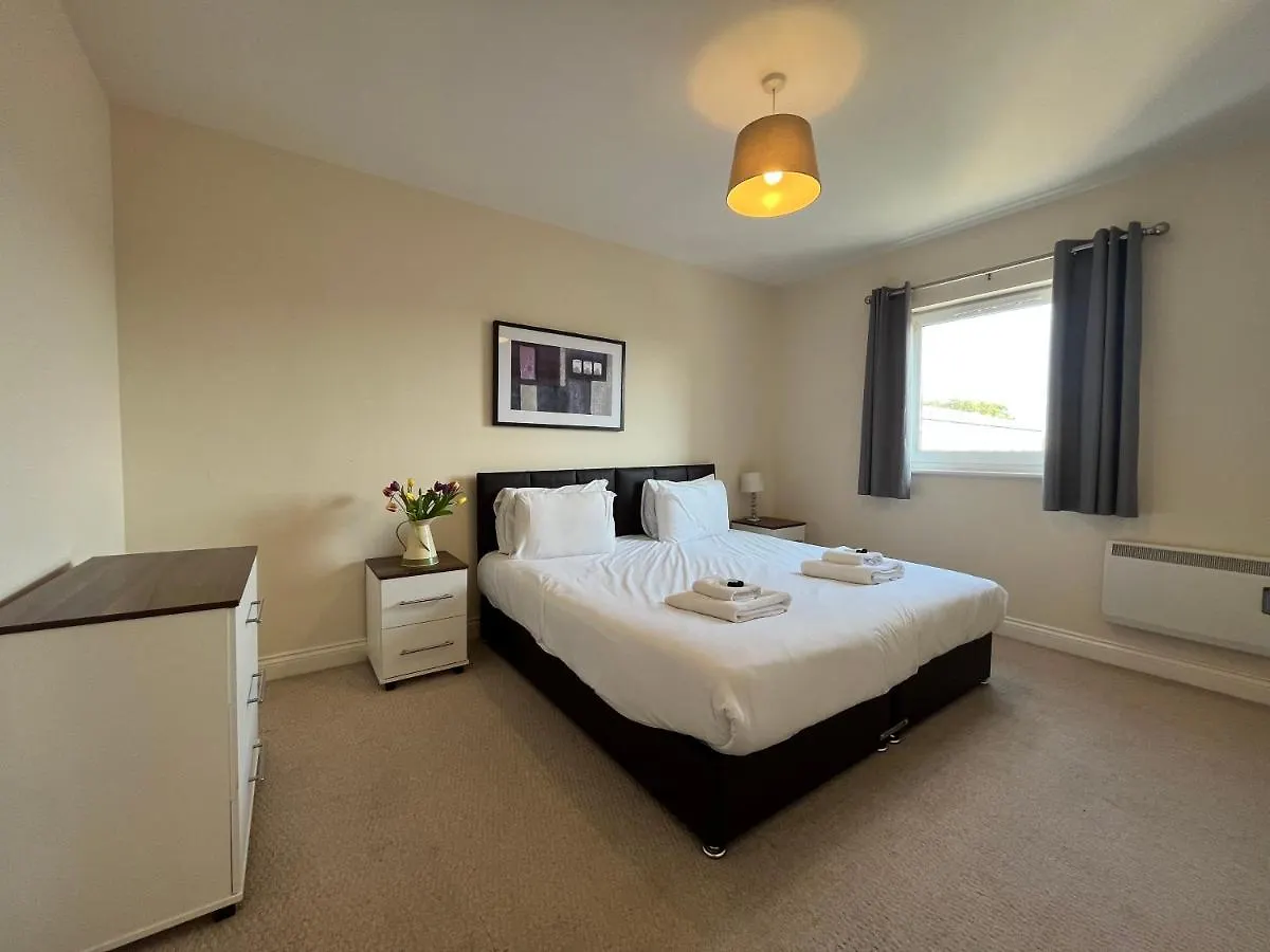 Two Bed Flat White Star Place Southampton Apartment