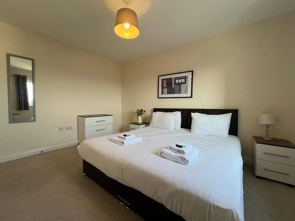Two Bed Flat White Star Place Southampton 0*,