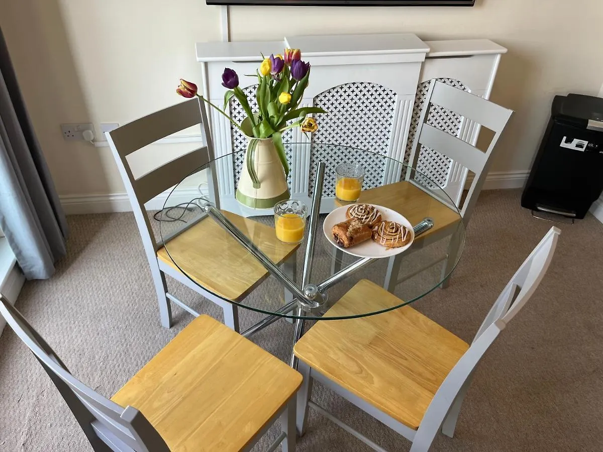 Two Bed Flat White Star Place Southampton Lägenhet