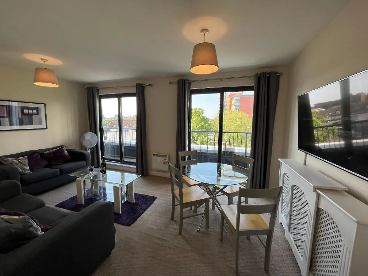 Two Bed Flat White Star Place Southampton Lägenhet